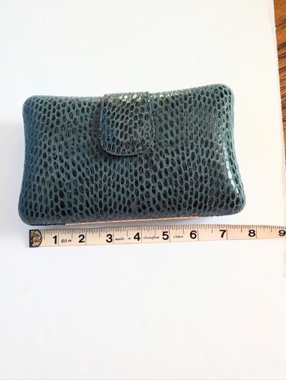 Urban Expressions Vegan Clutch - Picture 3 of 8